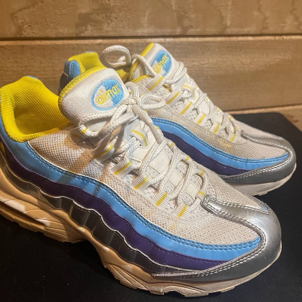 nike air maxes